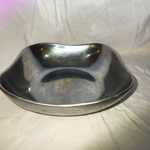 Wilton Mount Joy Serving bowl